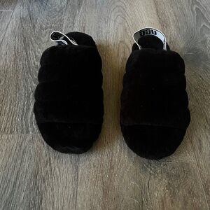 Black Fluffy Ugg Slides